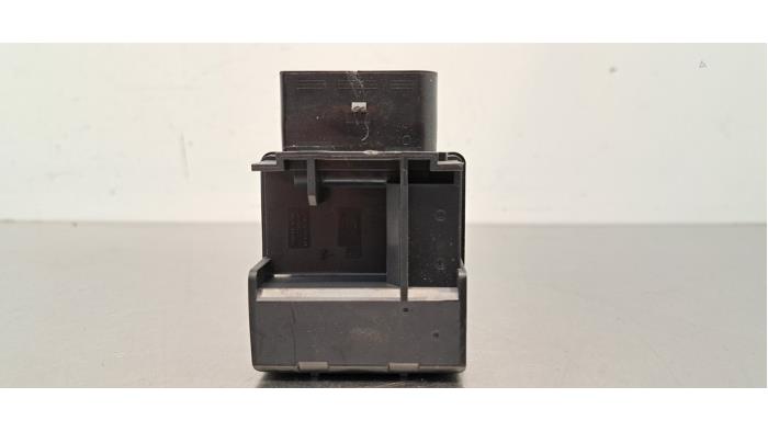 Usagé Module pompe carburant Seat Ibiza V (KJB) 1.6 TDI 95 Prix € 36,30 Prix TTC proposé par Autohandel Didier