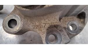 Engine mount from a Opel Insignia Grand Sport 1.6 CDTI 16V 136 2020