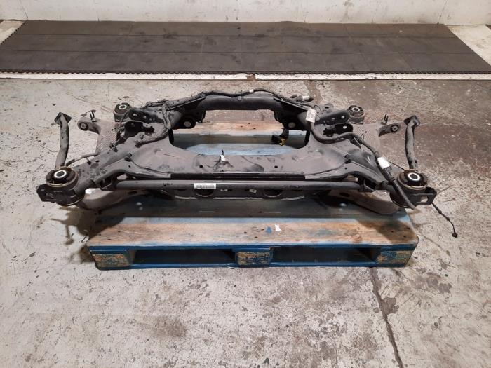 Usados Subchasis Landrover Range Rover Evoque II (LZC/LZS/LZH) 1.5 P300e 12V AWD Precio € 399,30 IVA incluido ofrecido por Autohandel Didier