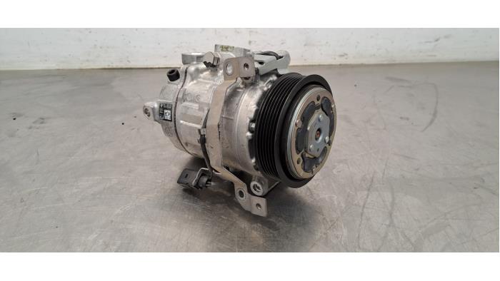 Usagé Pompe clim Porsche 911 (992) 3.0 24V Carrera Prix € 859,10 Prix TTC proposé par Autohandel Didier