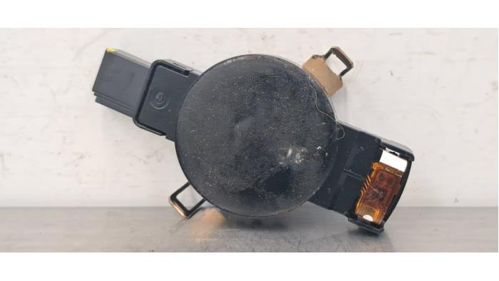 Begagnade Regnsensor Opel Astra K Sports Tourer 1.2 Turbo 12V Pris € 60,50 Inklusive moms erbjuds av Autohandel Didier