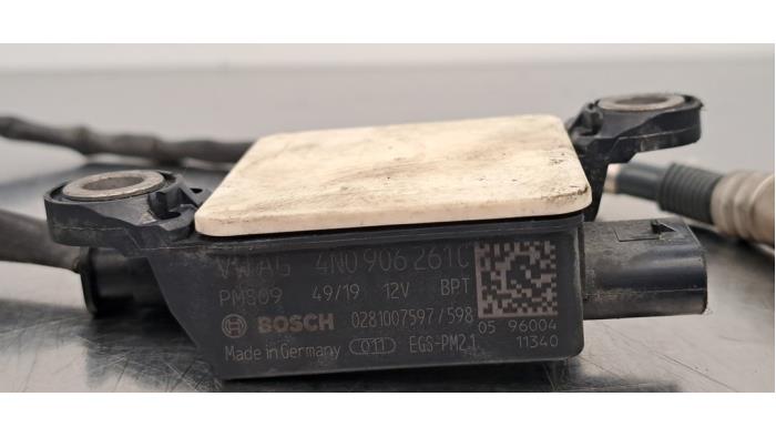 Lambda probe from a Audi A8 (D5) 3.0 V6 24V 50 TDI Mild Hybrid Quattro 2020