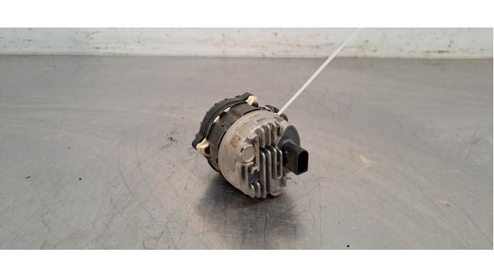 Begagnade Extra vattenpump BMW X4 (G02) xDrive 20i 2.0 TwinPower 16V Mild Hybrid Pris € 114,95 Inklusive moms erbjuds av Autohandel Didier