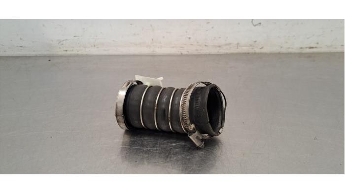 Gebrauchte Intercooler Schlauch Audi RS 6 Avant (C6) RS6 5.0 V10 40V TFSI Preis € 48,40 Mit Mehrwertsteuer angeboten von Autohandel Didier