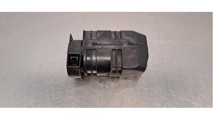 Kompressor van een Mercedes-Benz S (222.0/222.1) 3.0 S-350d 4-Matic 2020