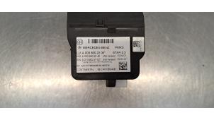 Kompressor van een Mercedes-Benz S (222.0/222.1) 3.0 S-350d 4-Matic 2020