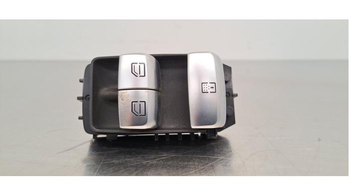 Używane Przelacznik combi okienny Mercedes S (222.0/222.1) 3.0 S-350d 4-Matic Cena € 42,35 Z VAT oferowane przez Autohandel Didier