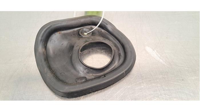Garniture du bouchon du réservoir de carburant
