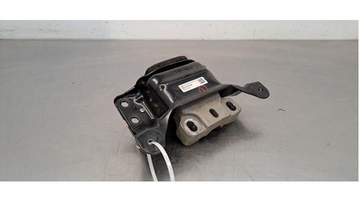 Used Engine mount Volkswagen Passat Variant (3G5) 1.6 TDI 16V Price € 24,20 Inclusive VAT offered by Autohandel Didier
