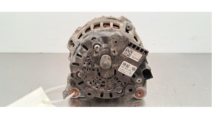 Begagnade Dynamo Volkswagen Passat Variant (3G5) 1.6 TDI 16V Pris € 133,10 Inklusive moms erbjuds av Autohandel Didier