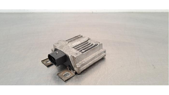 Usagé Module pompe carburant Porsche Cayenne II (92A) 3.0 D V6 24V Prix € 36,30 Prix TTC proposé par Autohandel Didier