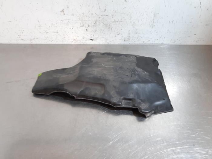 Used Engine cover Iveco New Daily VI 3.0 Natural Power 35C/S14, 40/50/65/70C14 Price € 30,25 Inclusive VAT offered by Autohandel Didier