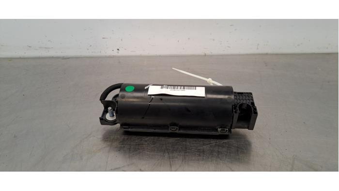 Używane Kondensator start/stop Peugeot Expert (V1/VA/VB/VE/VF/VT/VY) 2.0 Blue HDi 145 16V Cena € 90,75 Z VAT oferowane przez Autohandel Didier