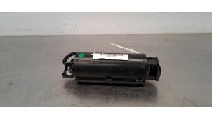 Begagnade Start/stoppkondensator Peugeot Expert (V1/VA/VB/VE/VF/VT/VY) 2.0 Blue HDi 145 16V Pris € 163,35 Inklusive moms erbjuds av Autohandel Didier
