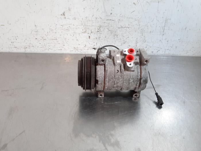 Usagé Compresseur de clim Iveco New Daily VI 3.0 Natural Power 35C/S14, 40/50/65/70C14 Prix € 133,10 Prix TTC proposé par Autohandel Didier