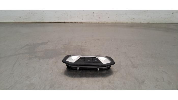 Używane Przelacznik swiatel BMW M3 Touring (G81) 3.0 Competition xDrive Turbo 24V Cena € 30,25 Z VAT oferowane przez Autohandel Didier