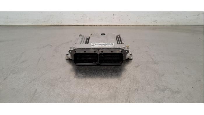 Used Engine management computer Landrover Defender II 110 2.0 D200 Price € 726,00 Inclusive VAT offered by Autohandel Didier