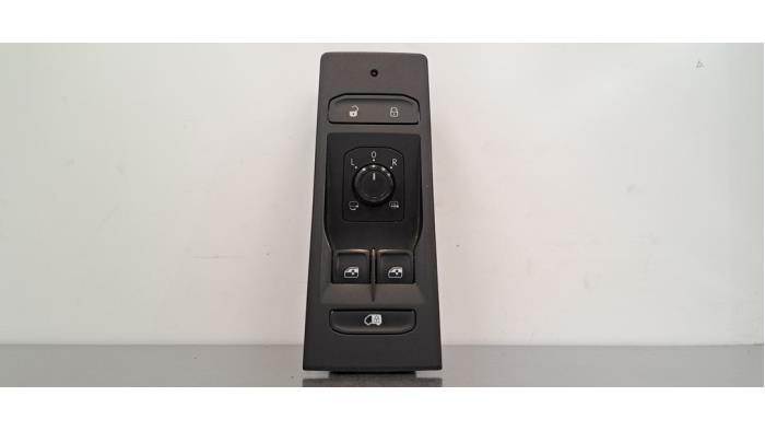 Usados Interruptor combinado de ventanillas Volkswagen Transporter T6 2.0 TDI 150 Precio € 36,30 IVA incluido ofrecido por Autohandel Didier