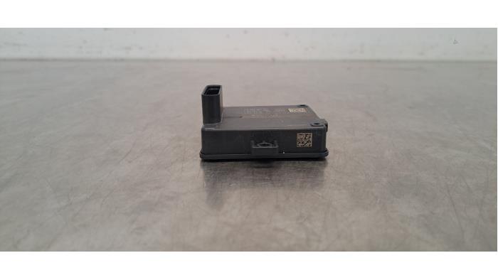 Begagnade Radarsensor Peugeot 3008 III e-3008 Pris € 163,35 Inklusive moms erbjuds av Autohandel Didier