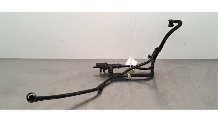 Begagnade Diverse Mini Mini (F55) 1.5 12V Cooper Pris € 48,40 Inklusive moms erbjuds av Autohandel Didier