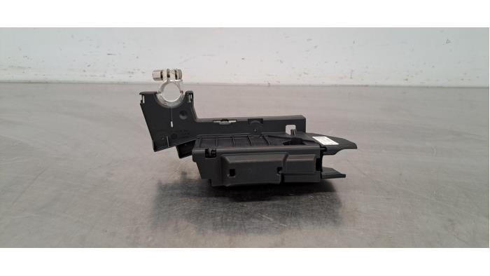 Begagnade Batterisensor Audi A5 Sportback (F5A/F5F) 2.0 40 TDI Mild hybrid 16V Pris € 60,50 Inklusive moms erbjuds av Autohandel Didier