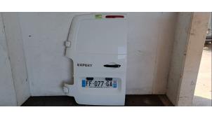 Używane Tylne drzwi samochodu dostawczego Peugeot Expert (V1/VA/VB/VE/VF/VT/VY) 1.6 Blue HDi 115 Cena € 1.082,95 Z VAT oferowane przez Autohandel Didier