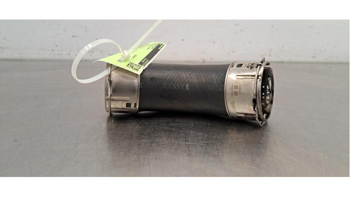 Gebrauchte Intercooler Schlauch Toyota Hilux V/VI 2.8 D4D-F 16V 4x4 Preis € 24,20 Mit Mehrwertsteuer angeboten von Autohandel Didier