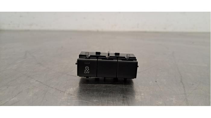 Usados Interruptor ESP Citroen Jumpy 1.6 Blue HDi 115 Precio € 12,10 IVA incluido ofrecido por Autohandel Didier