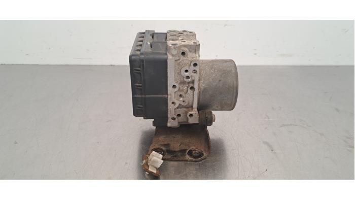 Gebrauchte ABS Pumpe Toyota Hilux IV 3.0 D4-D 16V 4x4 Preis € 399,30 Mit Mehrwertsteuer angeboten von Autohandel Didier