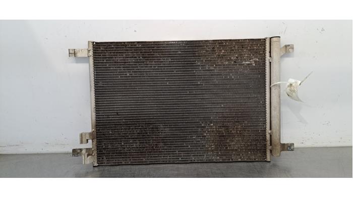 Begagnade Kondensor, luftkonditionering Seat Tarraco 2.0 TDI 190 4Drive 16V Pris € 133,10 Inklusive moms erbjuds av Autohandel Didier