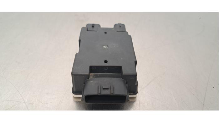 Usagé Module pompe carburant Renault Master III (EV/HV/UV/VA/VB/VD/VF/VG/VJ) 2.3 dCi 145 16V FWD Prix € 60,50 Prix TTC proposé par Autohandel Didier