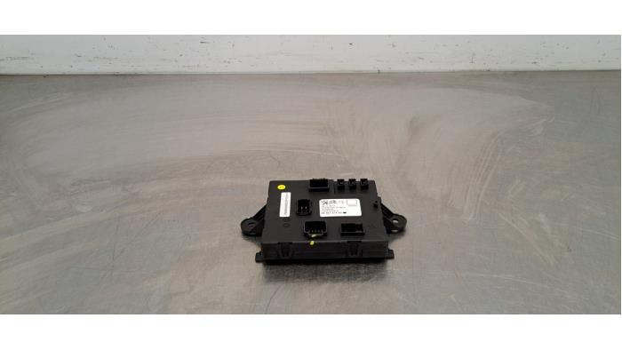 Used Body control computer Peugeot 3008 III 1.6 16V Plug-in Hybrid 195 Price € 60,50 Inclusive VAT offered by Autohandel Didier