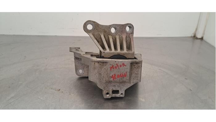Used Engine mount Jeep Compass II (MP) 1.3 T4 130 16V Price € 42,35 Inclusive VAT offered by Autohandel Didier