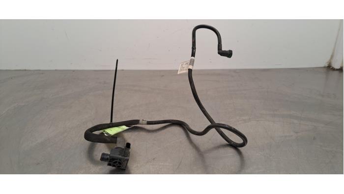 Gebrauchte Öldrucksensor Peugeot 2008 (UD/UK/UR/US/UX) 1.5 BlueHDi 100 Preis € 12,10 Mit Mehrwertsteuer angeboten von Autohandel Didier
