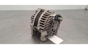 Dynamo från en Renault Master III (FV) 2.3 dCi 145 16V FWD 2022