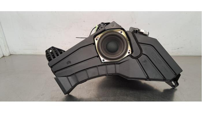 Używane Subwoofer Hyundai Creta Cena € 199,65 Z VAT oferowane przez Autohandel Didier