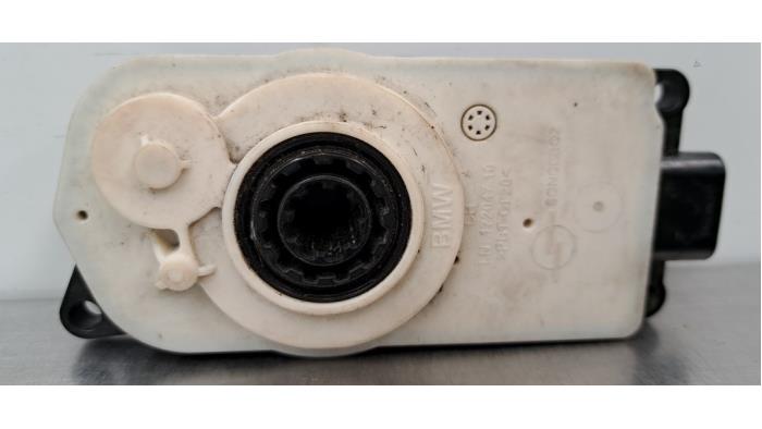 Moteur de déflecteur d'air