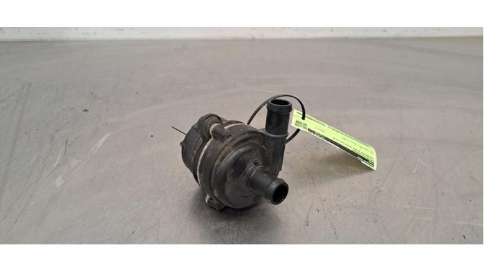 Begagnade Extra vattenpump Landrover Range Rover Velar (LY) 3.0 D300 AWD Pris € 54,45 Inklusive moms erbjuds av Autohandel Didier