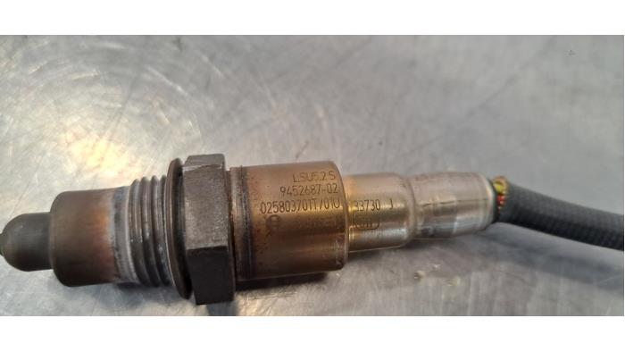 Sonde lambda d'un BMW X7 xDrive40i Mild Hybrid 3.0 24V 2023