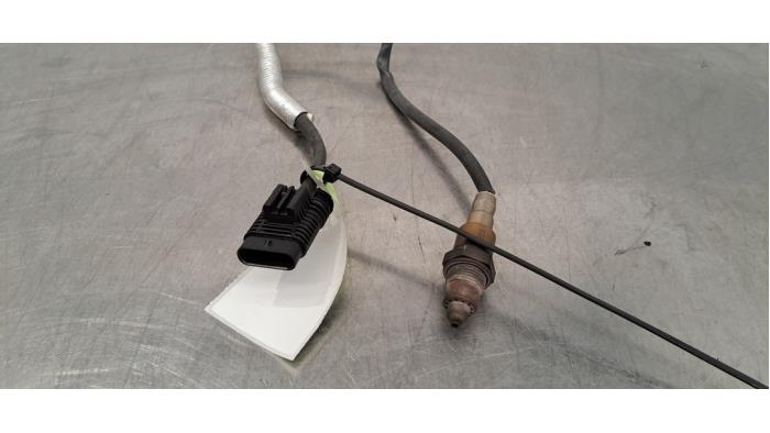 Sonde lambda d'un BMW X7 xDrive40i Mild Hybrid 3.0 24V 2023