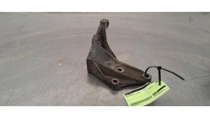 Engine mount from a Iveco New Daily VI 3.0 Natural Power 35C/S14, 40/50/65/70C14 2020
