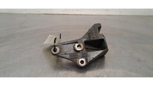 Engine mount from a Iveco New Daily VI 3.0 Natural Power 35C/S14, 40/50/65/70C14 2020