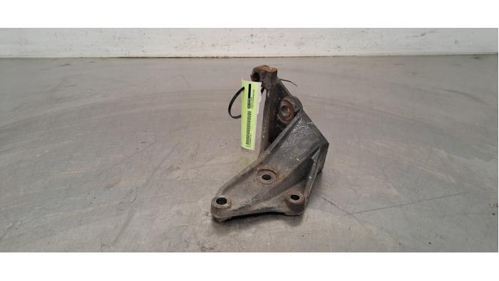 Used Engine mount Iveco New Daily VI 3.0 Natural Power 35C/S14, 40/50/65/70C14 Price € 24,20 Inclusive VAT offered by Autohandel Didier