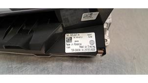 Frontscheibenanzeige van een Volkswagen Golf VIII (CD1) 2.0 GTI Clubsport 16V 2024