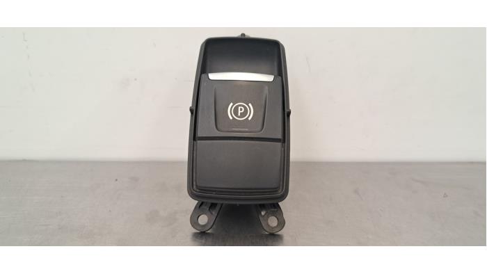 Gebrauchte Handbremse Schalter BMW X2 (F39) sDrive 18i 1.5 12V TwinPower Turbo Preis € 18,15 Mit Mehrwertsteuer angeboten von Autohandel Didier