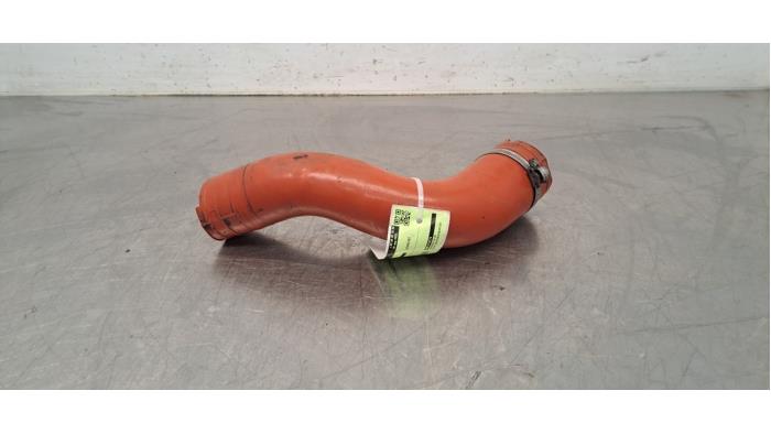 Gebrauchte Intercooler Schlauch Iveco New Daily VI 3.0 Natural Power 35C/S14, 40/50/65/70C14 Preis € 60,50 Mit Mehrwertsteuer angeboten von Autohandel Didier