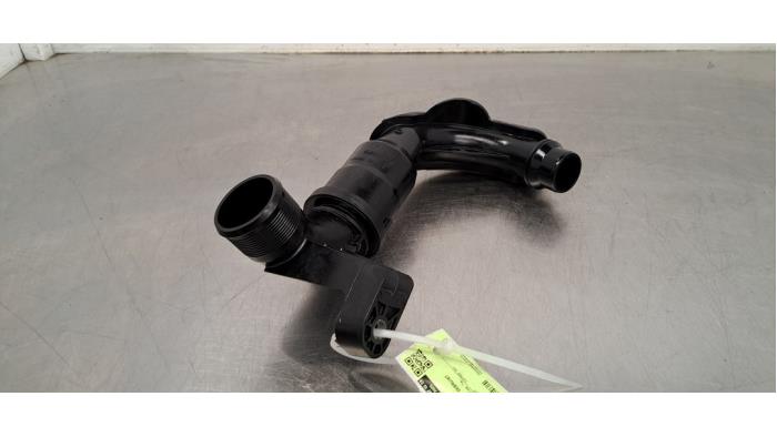 Gebrauchte Intercooler Rohr Ford Puma 1.0 Ti-VCT EcoBoost mHEV 12V Preis € 48,40 Mit Mehrwertsteuer angeboten von Autohandel Didier