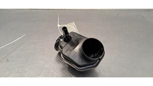 Intercooler Rohr van een Ford Puma 1.0 Ti-VCT EcoBoost mHEV 12V 2024