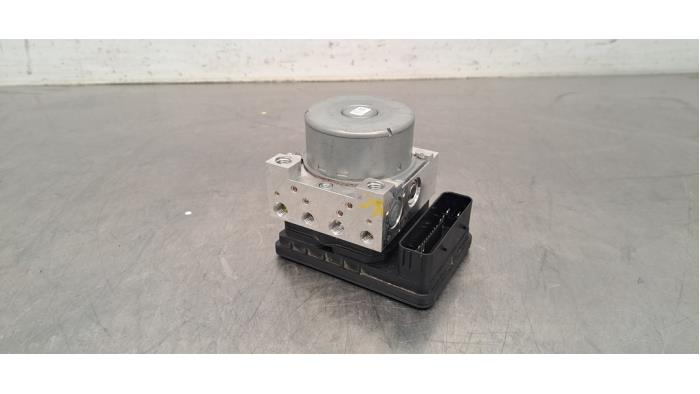 Begagnade ABS-pump Ford Puma 1.0 Ti-VCT EcoBoost mHEV 12V Pris € 399,30 Inklusive moms erbjuds av Autohandel Didier