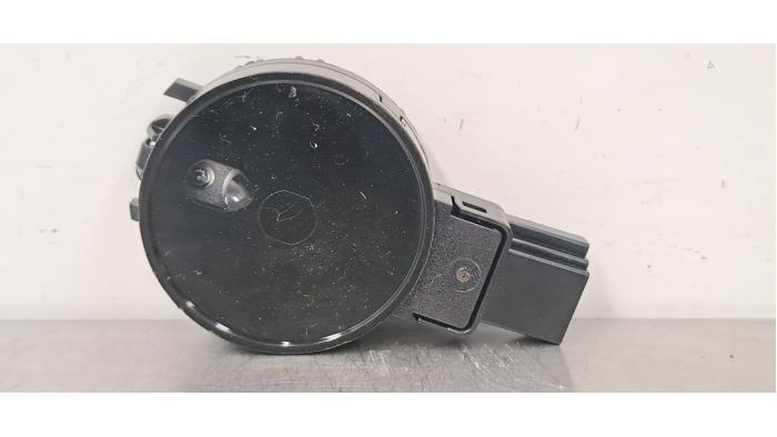 Begagnade Regnsensor Ford Puma 1.0 Ti-VCT EcoBoost mHEV 12V Pris € 18,15 Inklusive moms erbjuds av Autohandel Didier
